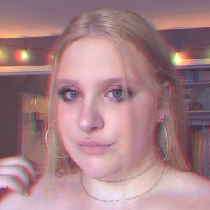 Meet your Posher, Abbie